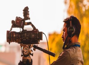 kleurplaat titan cameraman